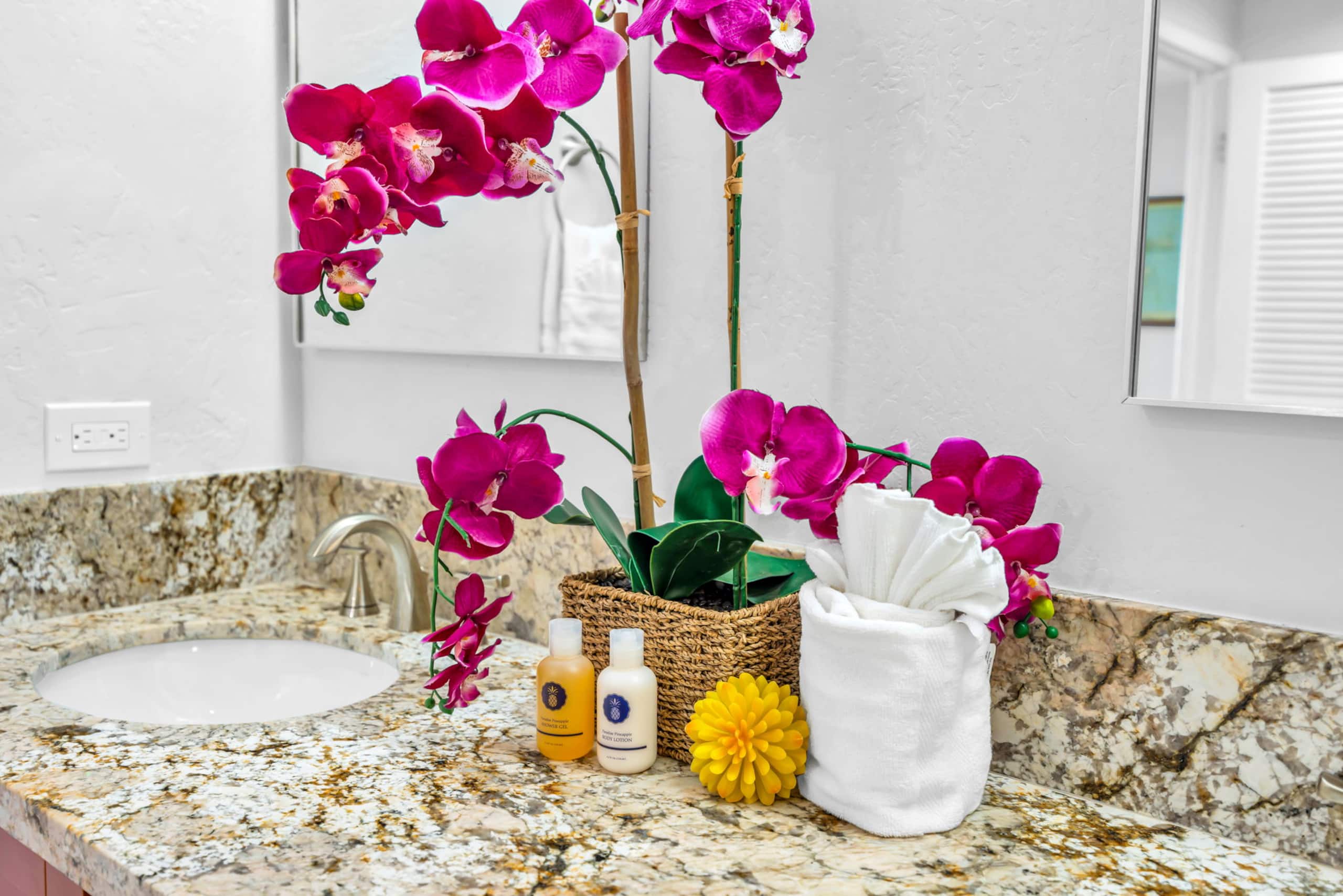 Condo in Lahaina · ★4.0 · 2 bedrooms · 4 beds · 2 baths - Image 35