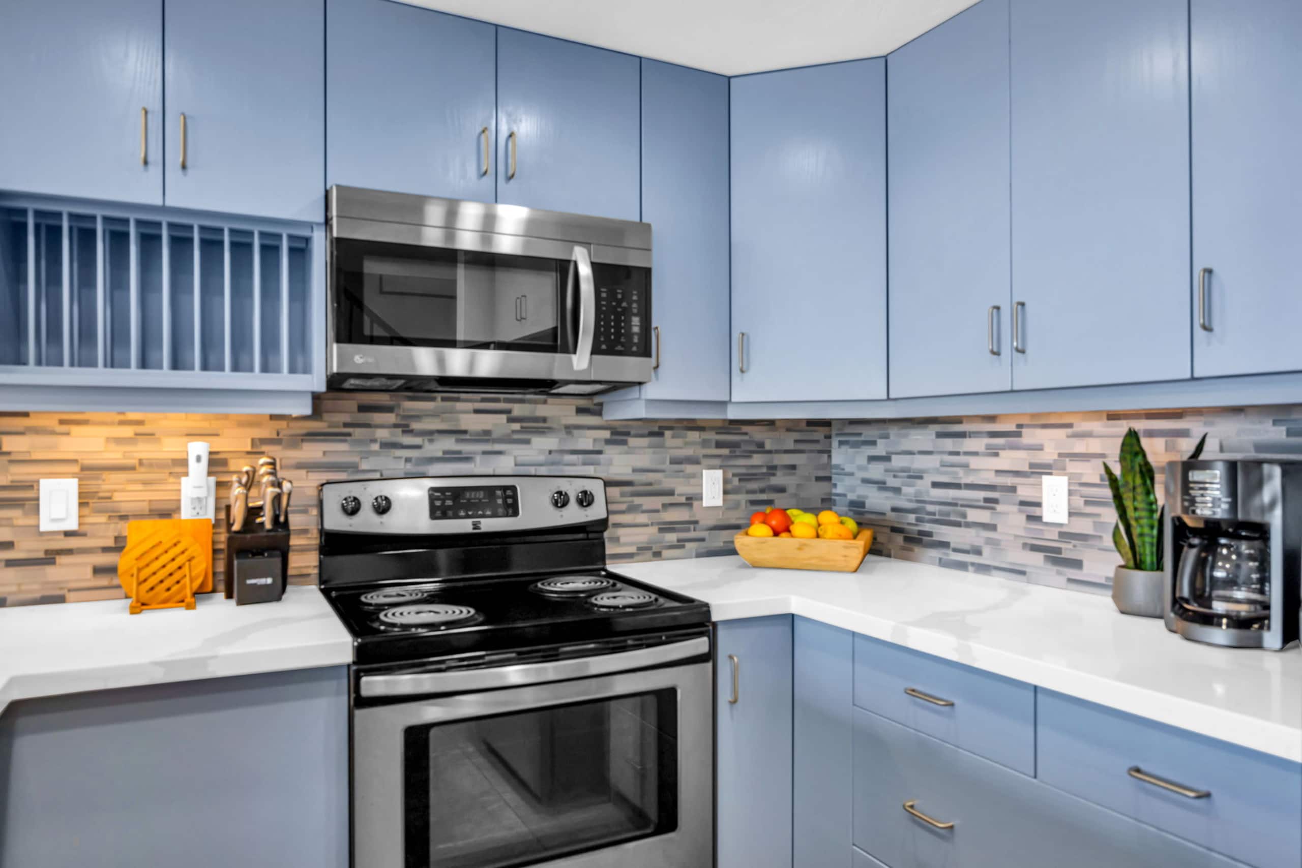 Condo in Lahaina · ★4.0 · 2 bedrooms · 4 beds · 2 baths - Image 13