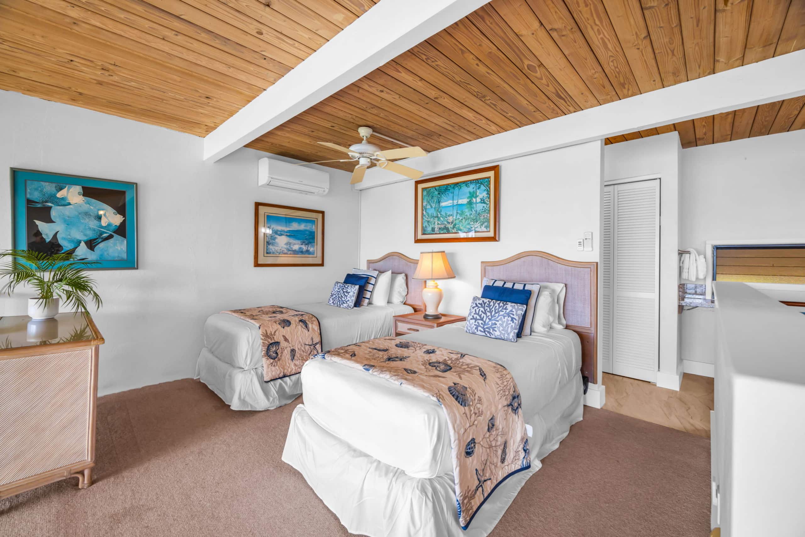 Condo in Lahaina · ★4.0 · 2 bedrooms · 4 beds · 2 baths - Image 30