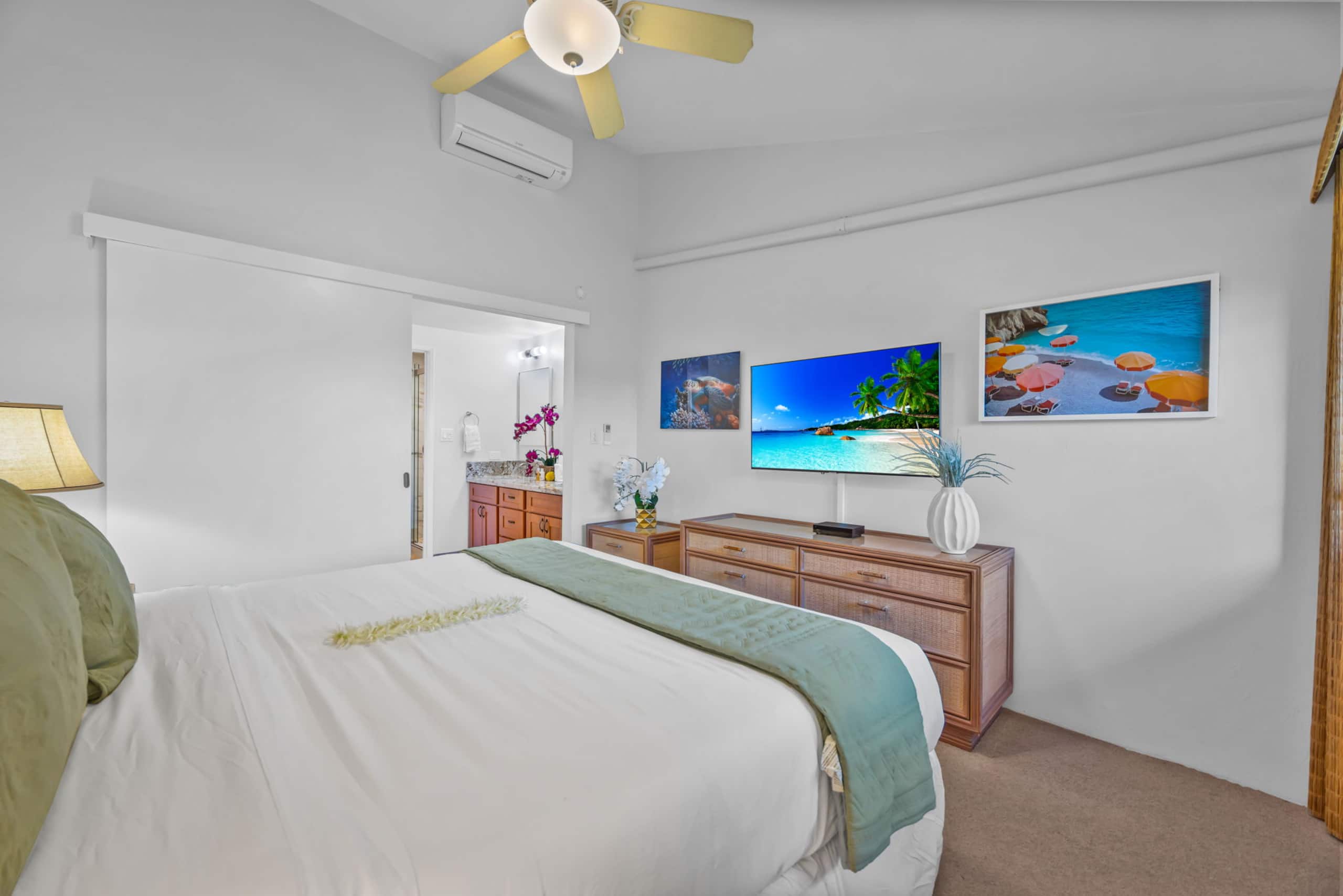 Condo in Lahaina · ★4.0 · 2 bedrooms · 4 beds · 2 baths - Image 26