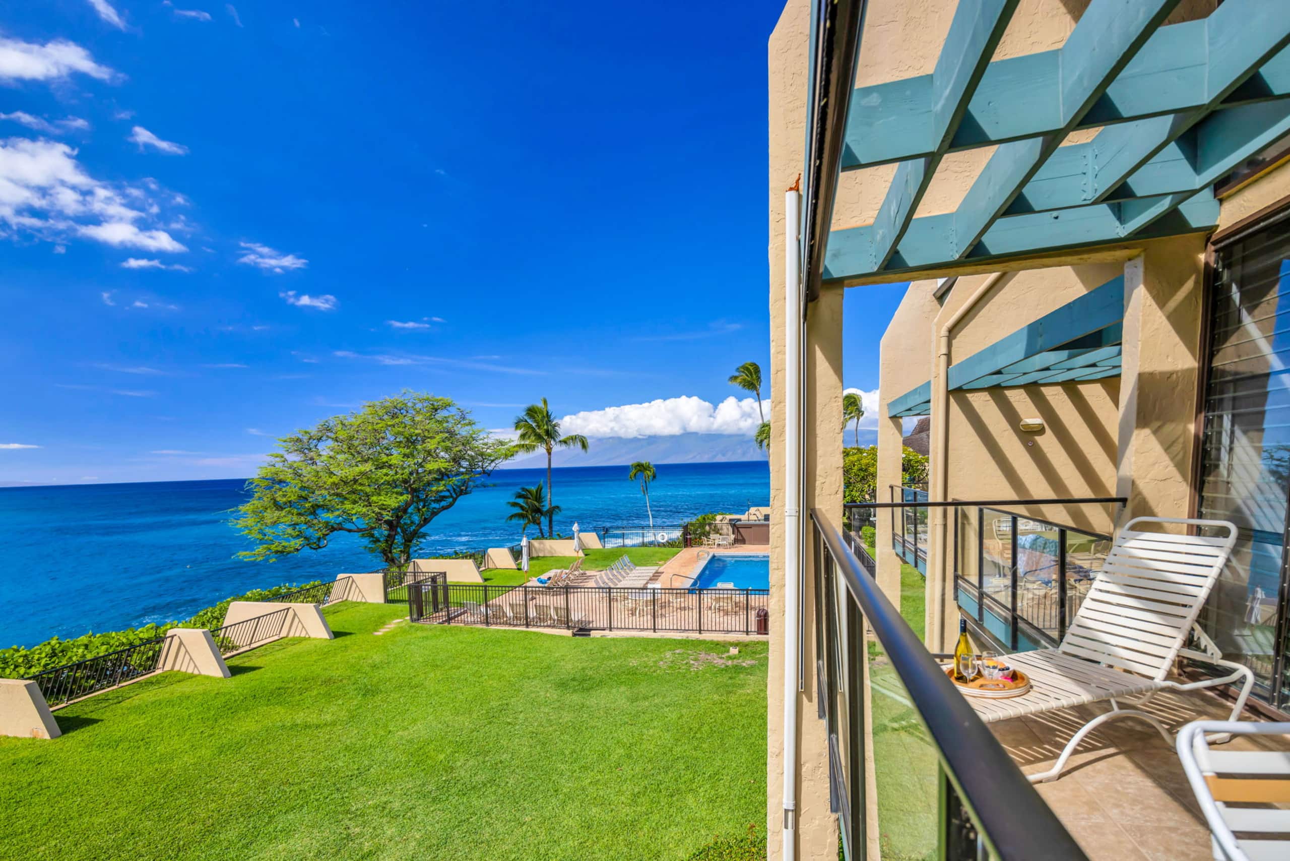 Condo in Lahaina · ★4.0 · 2 bedrooms · 4 beds · 2 baths - Image 39