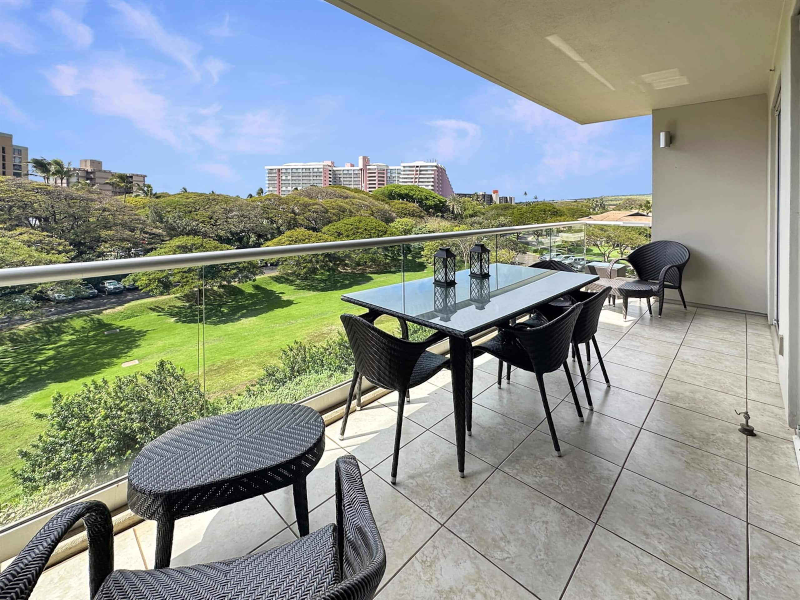 Condo in Lahaina · ★4.94 · 2 bedrooms · 2 beds · 1 bath - Image 19