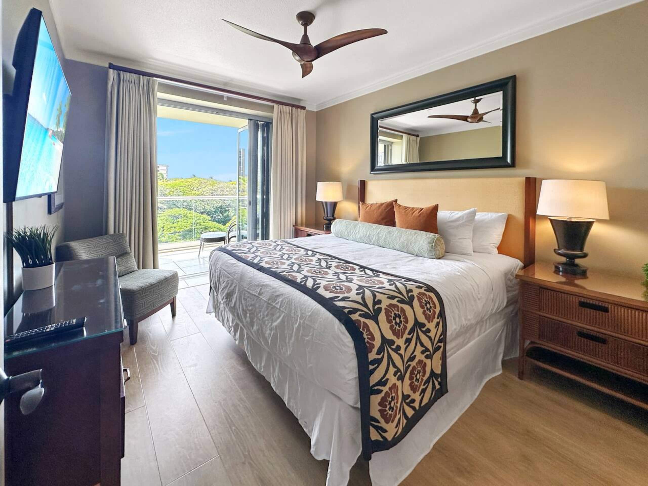 Condo in Lahaina · ★4.94 · 2 bedrooms · 2 beds · 1 bath - Image 10
