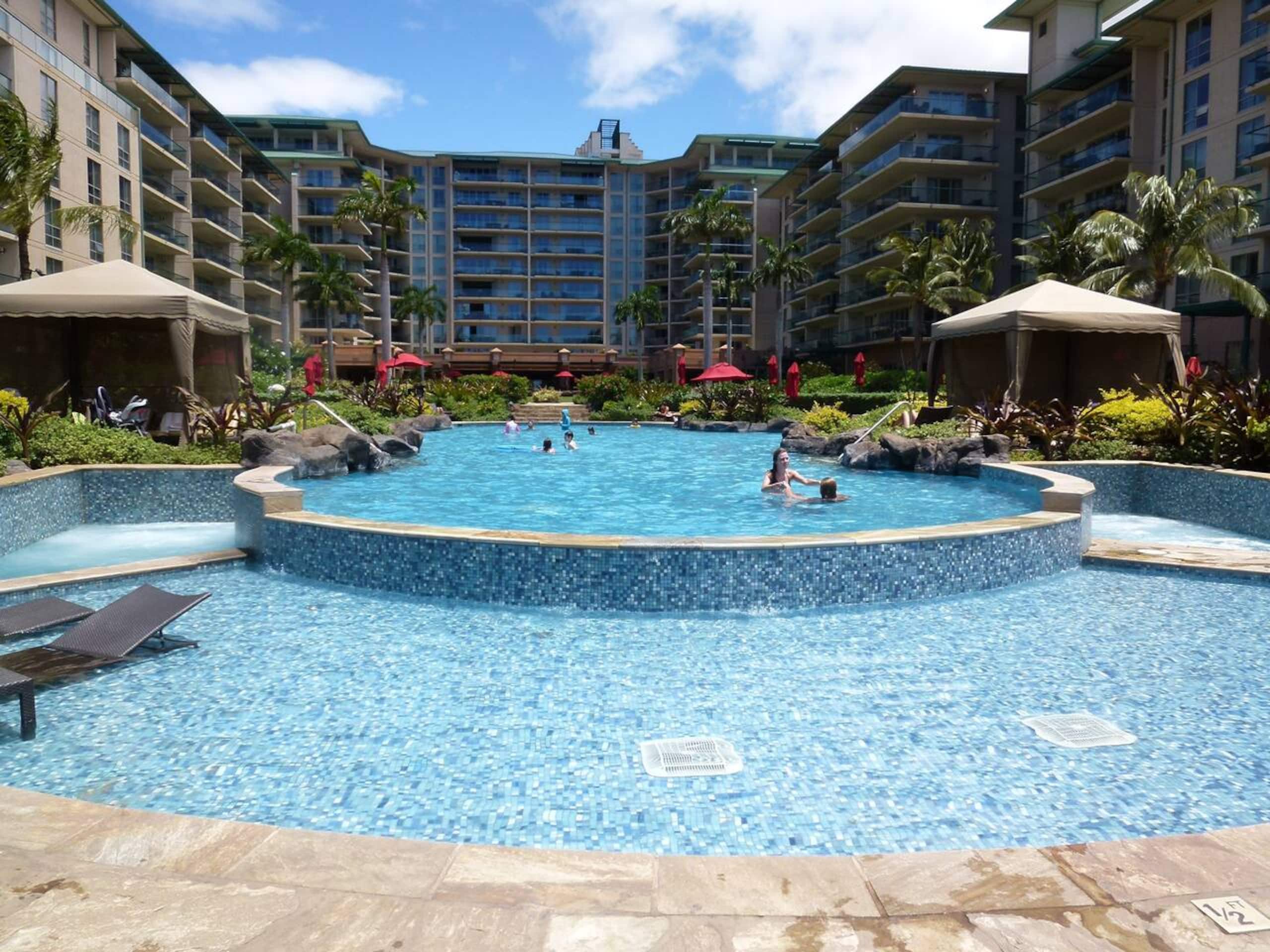 Condo in Lahaina · ★4.94 · 2 bedrooms · 2 beds · 1 bath - Image 20