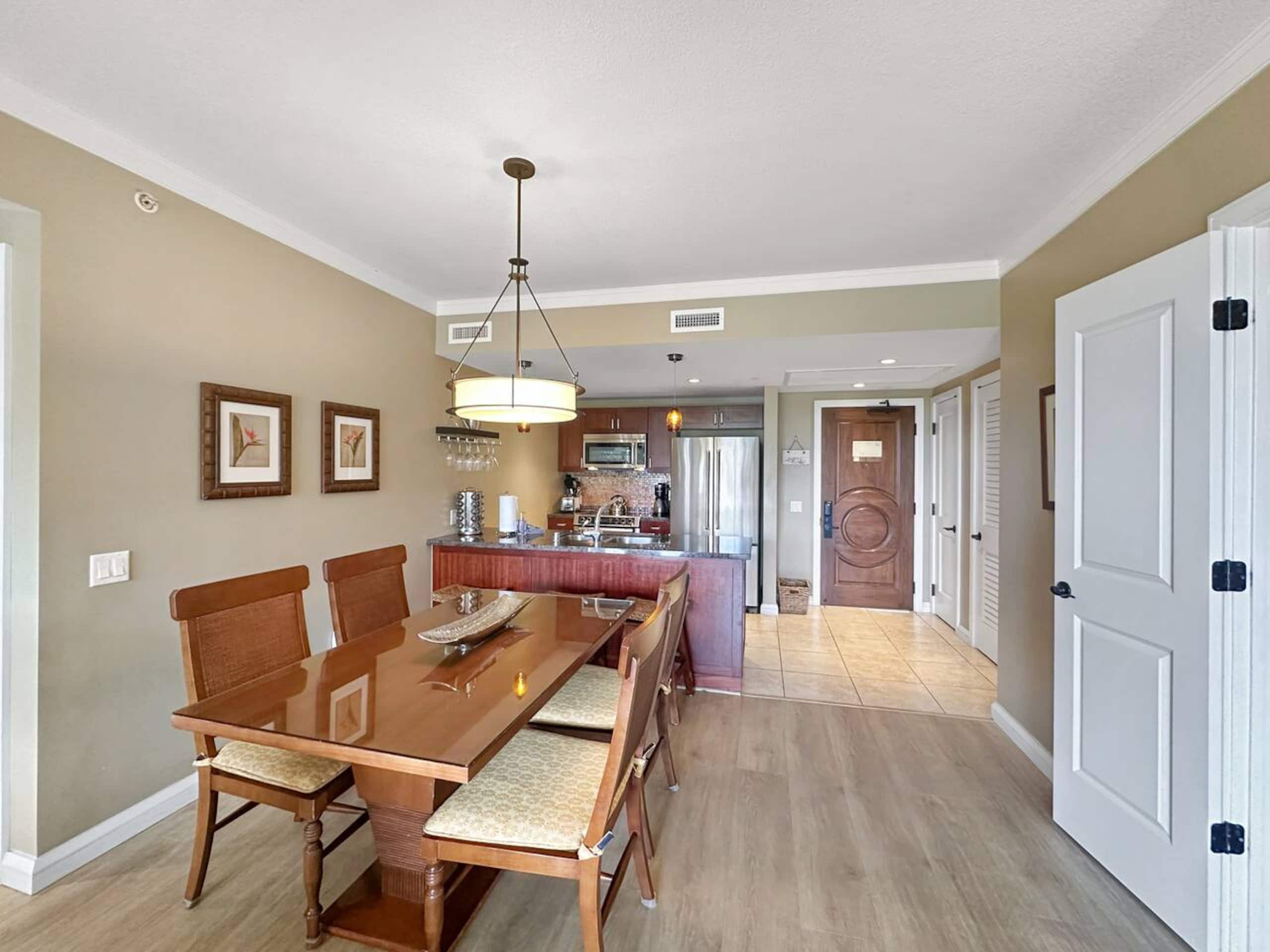 Condo in Lahaina · ★4.94 · 2 bedrooms · 2 beds · 1 bath - Image 13