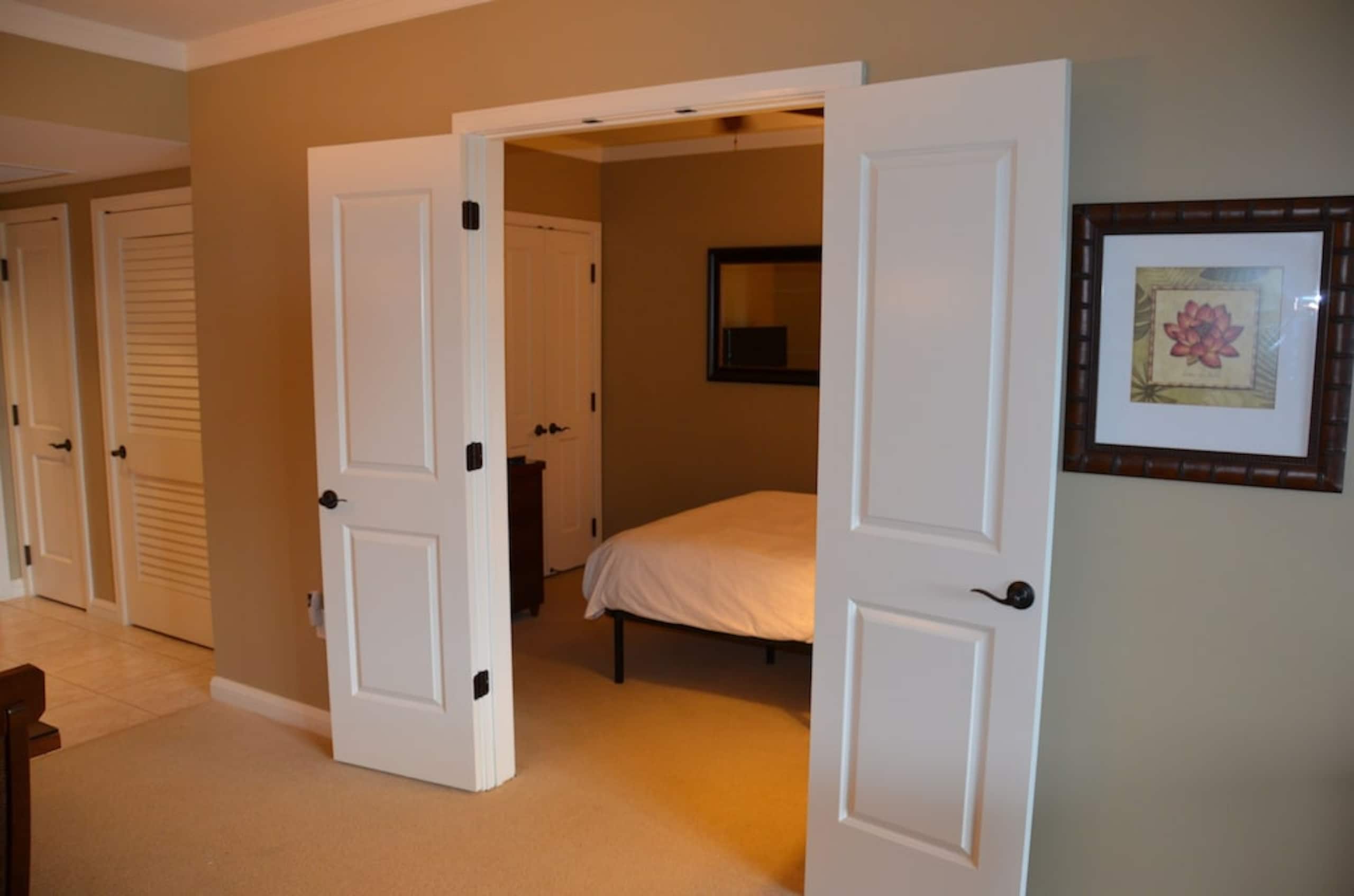 Condo in Lahaina · ★4.94 · 2 bedrooms · 2 beds · 1 bath - Image 17