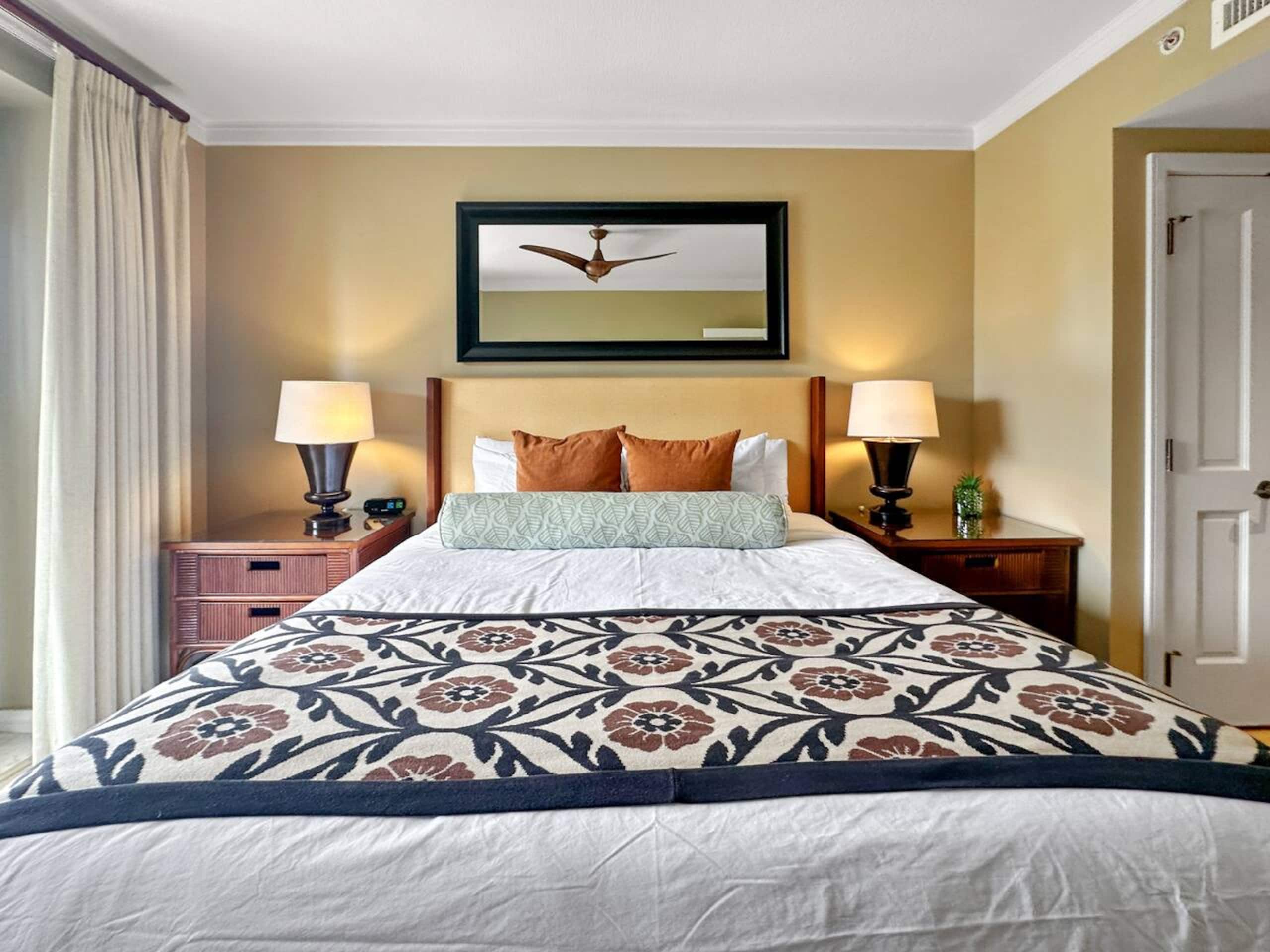 Condo in Lahaina · ★4.94 · 2 bedrooms · 2 beds · 1 bath - Image 6