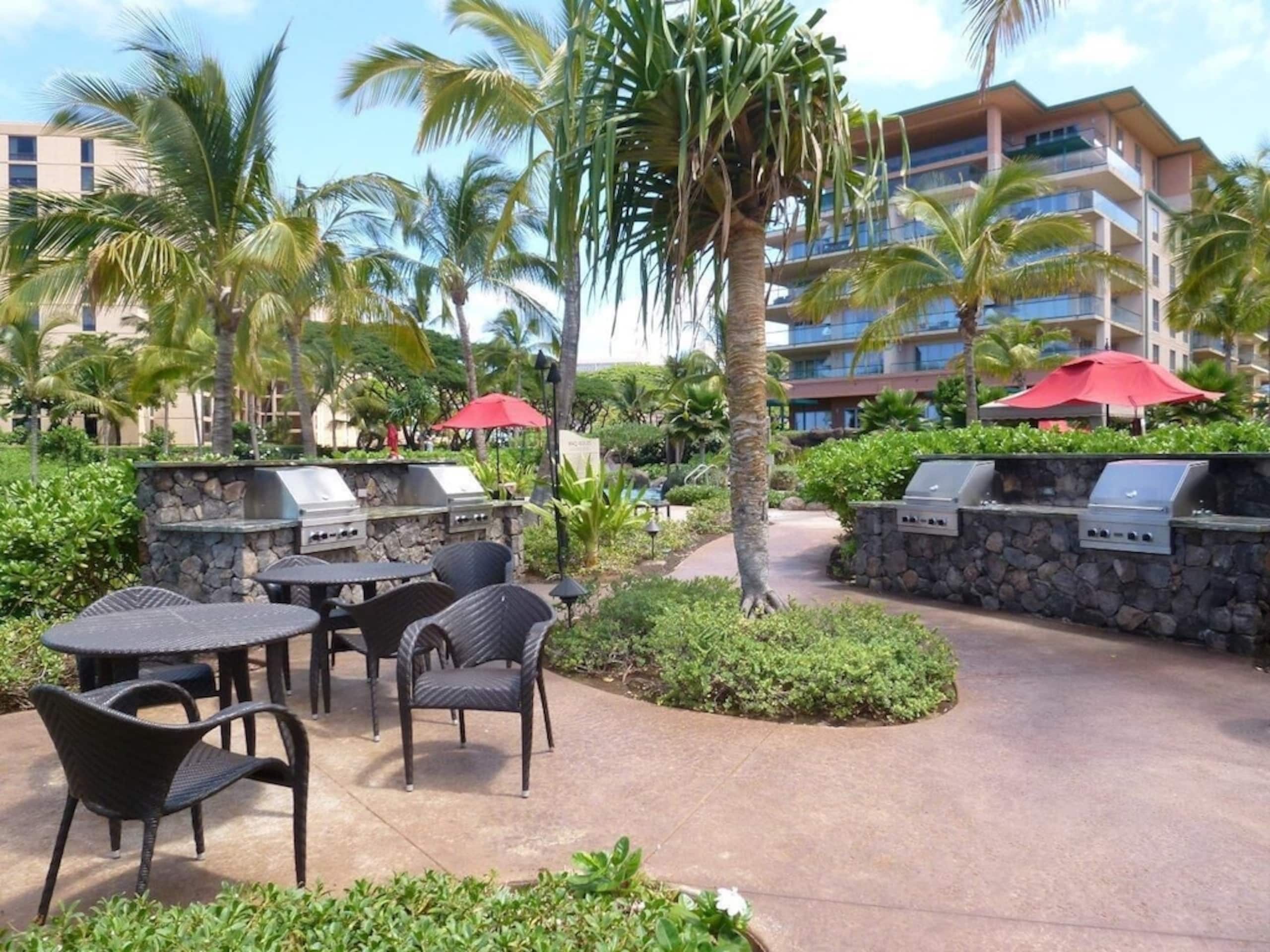 Condo in Lahaina · ★4.94 · 2 bedrooms · 2 beds · 1 bath - Image 28