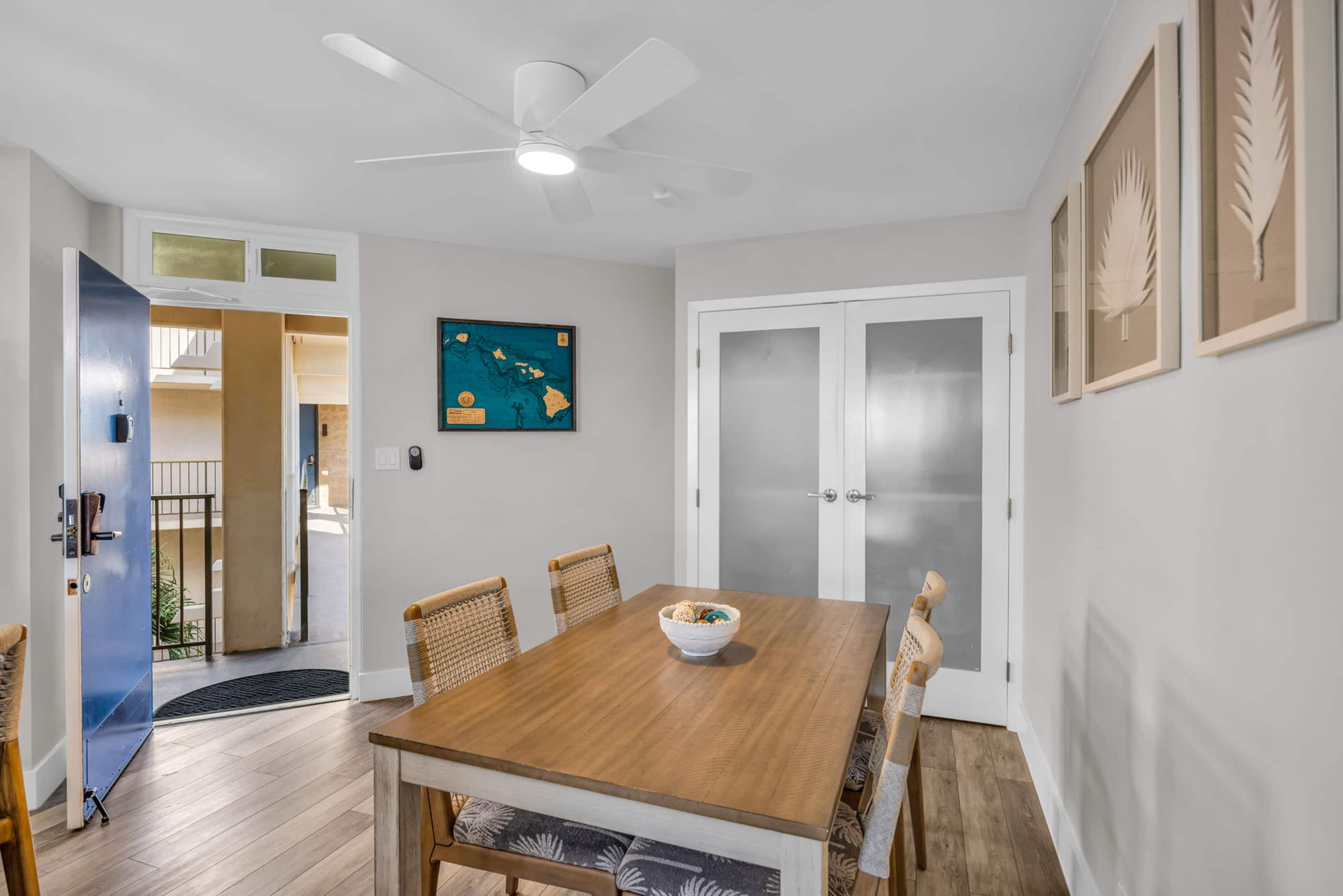 Hip Oceanfront Resort Vistas - Image 20