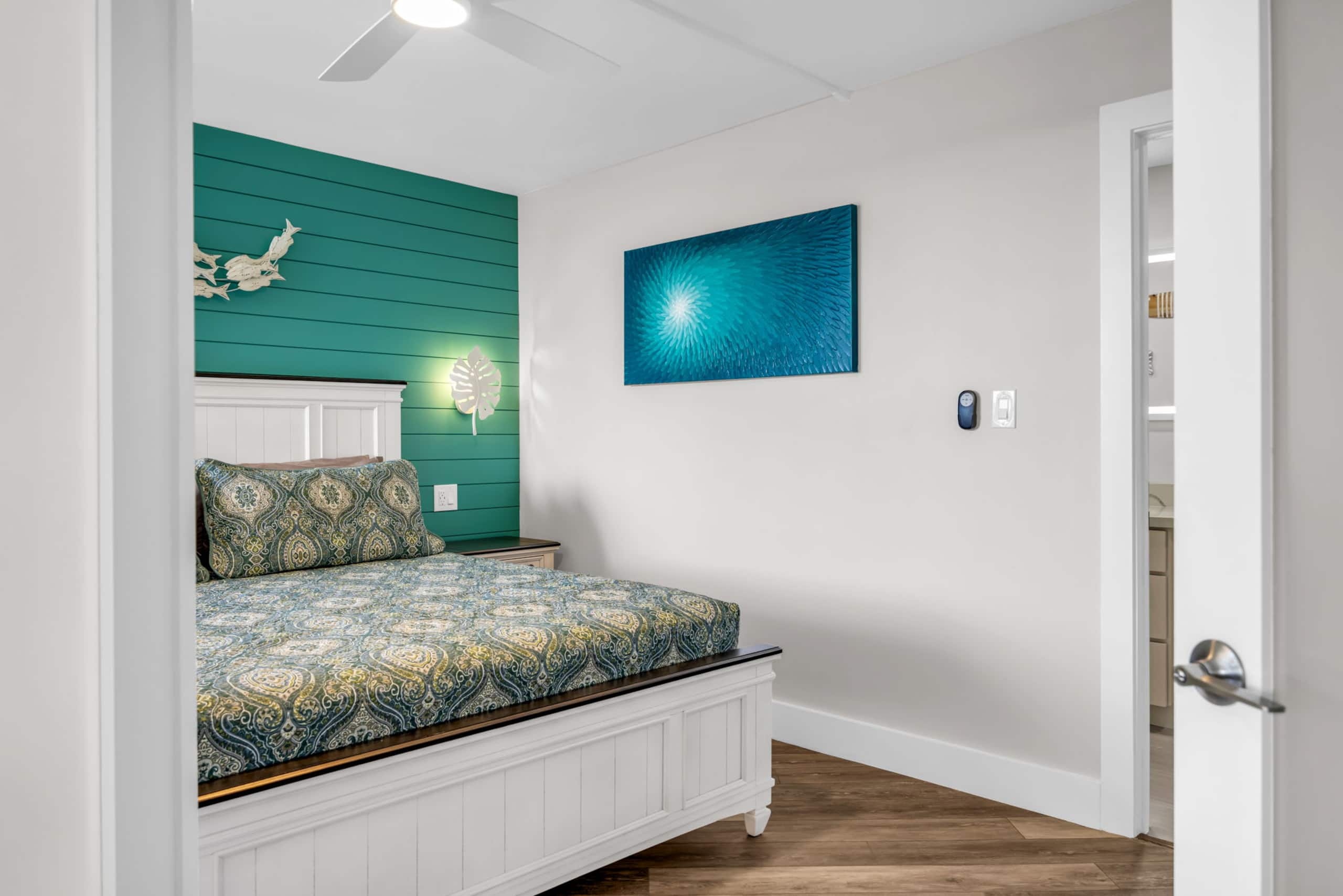 Hip Oceanfront Resort Vistas - Image 24