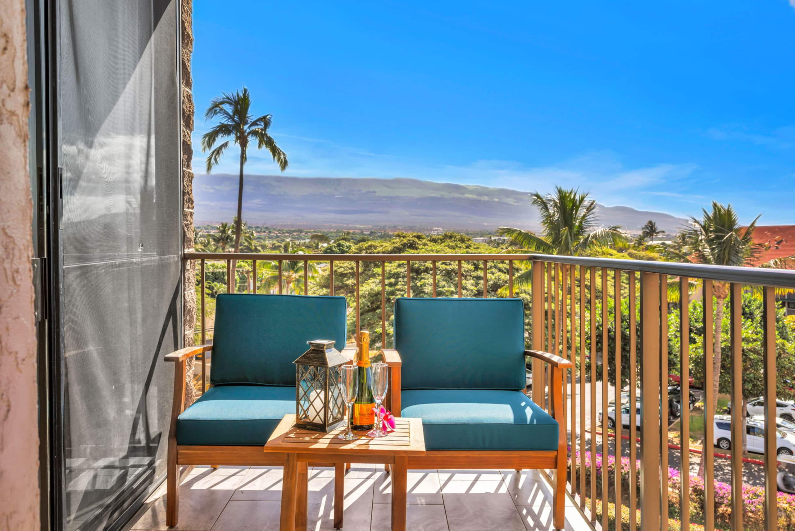 Hip Oceanfront Resort Vistas - Image 35