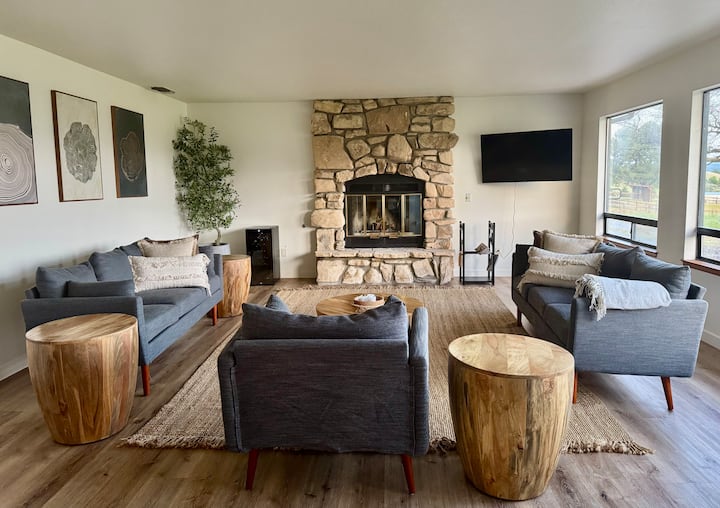Ranch Style House, Tennis Court In 2.5-acre Estate - Santa Margarita, CA