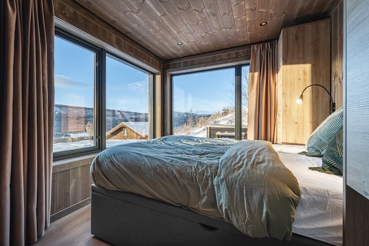 Chambre avec lit double 160x200 cm et vue imprenable !