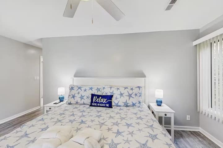 Dormitorio principal con cama king