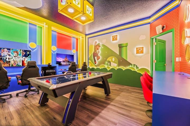 Modern 5br Villa W/ Pool – 15 Min To Disney - Orlando, FL