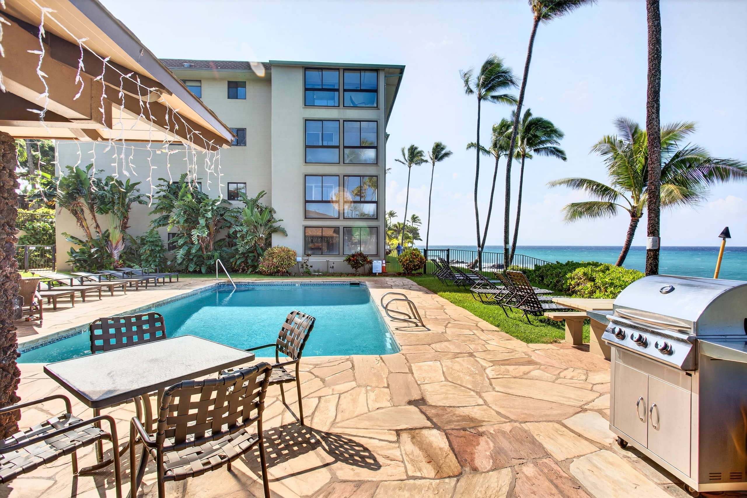 Condo in Lahaina · ★5.0 · Studio · 2 beds · 1 bath - Image 24