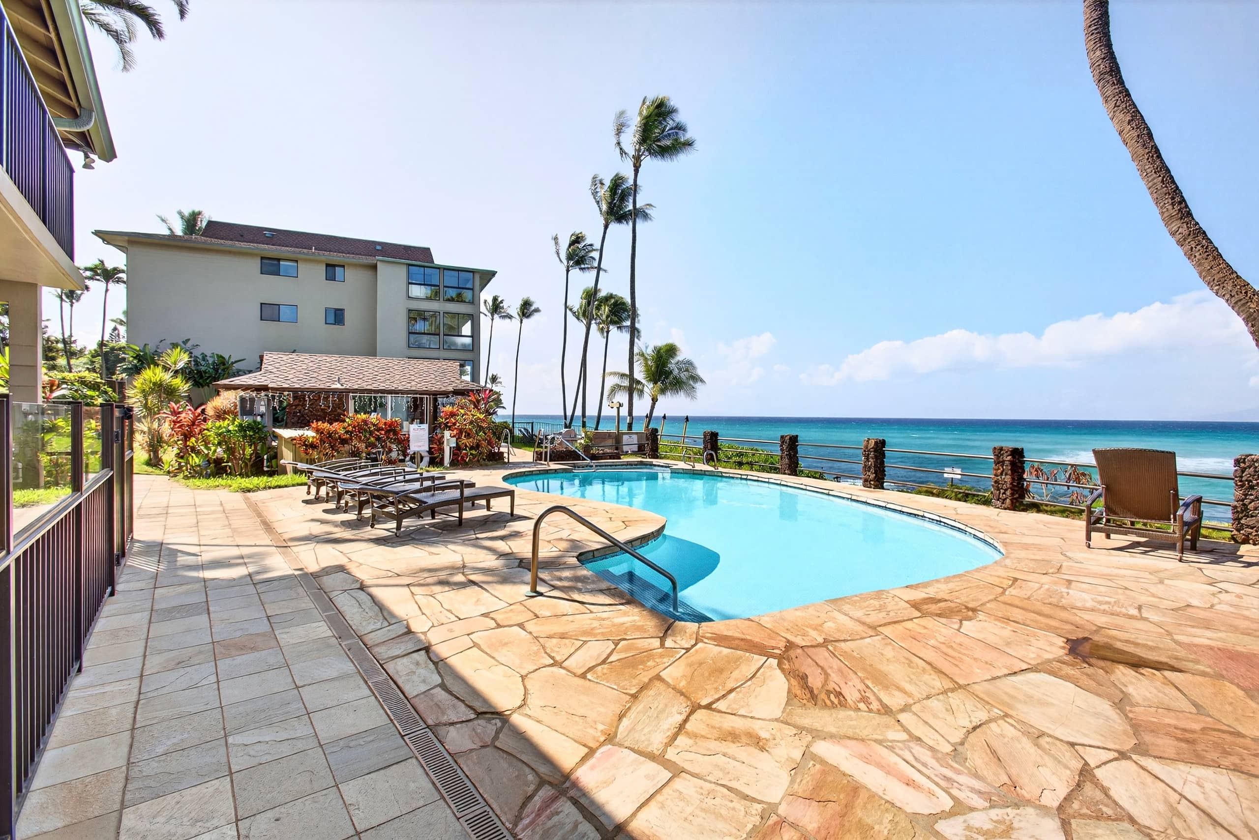 Condo in Lahaina · ★5.0 · Studio · 2 beds · 1 bath - Image 23