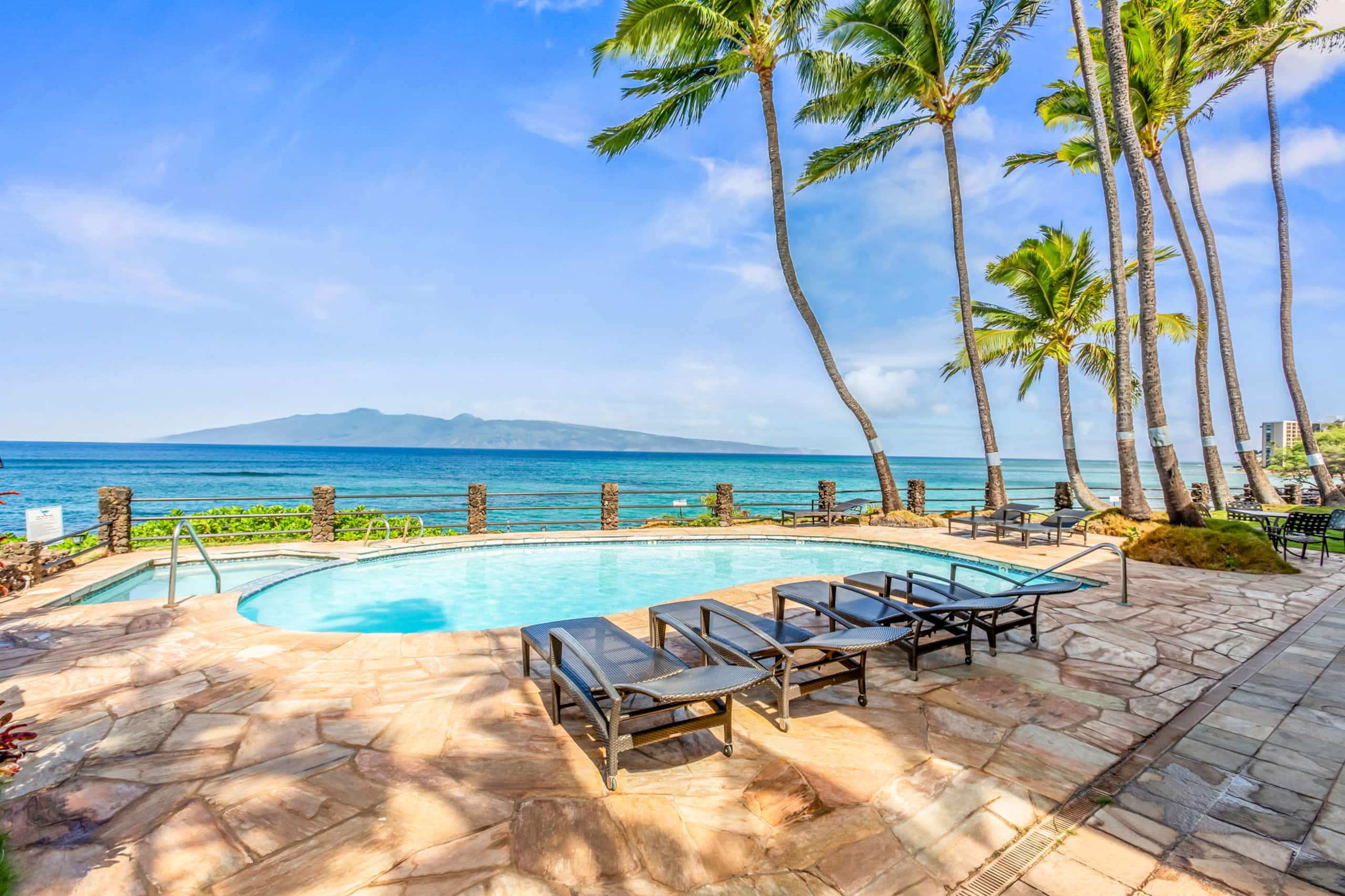 Condo in Lahaina · ★5.0 · Studio · 2 beds · 1 bath - Image 39