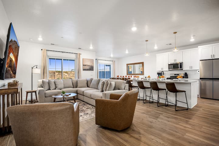 Skyline 1714, Private Swim Spa, Ping Pong Table! - ワシントン, UT