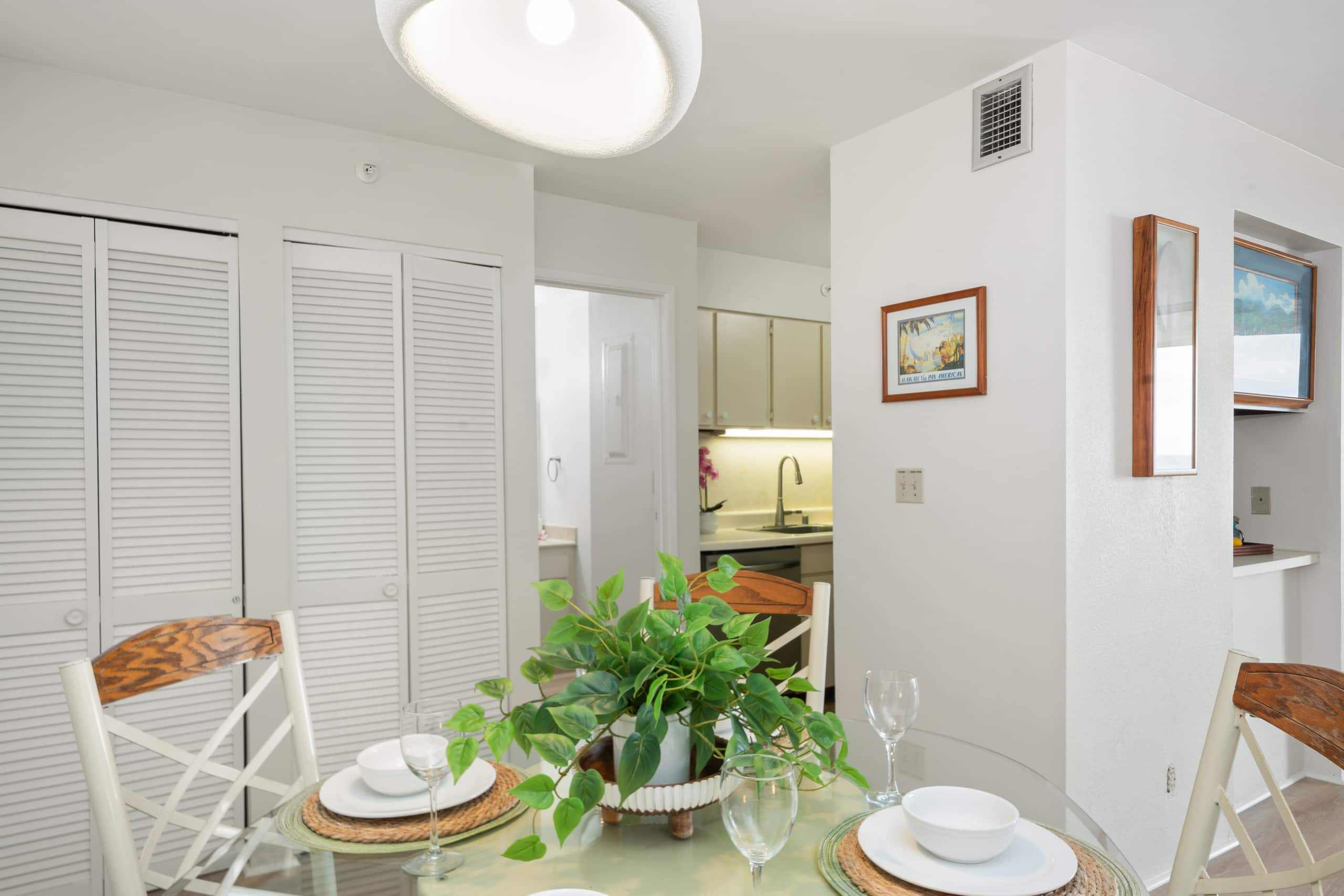 Condo in Lahaina · ★4.0 · 1 bedroom · 2 beds · 1 bath - Image 13
