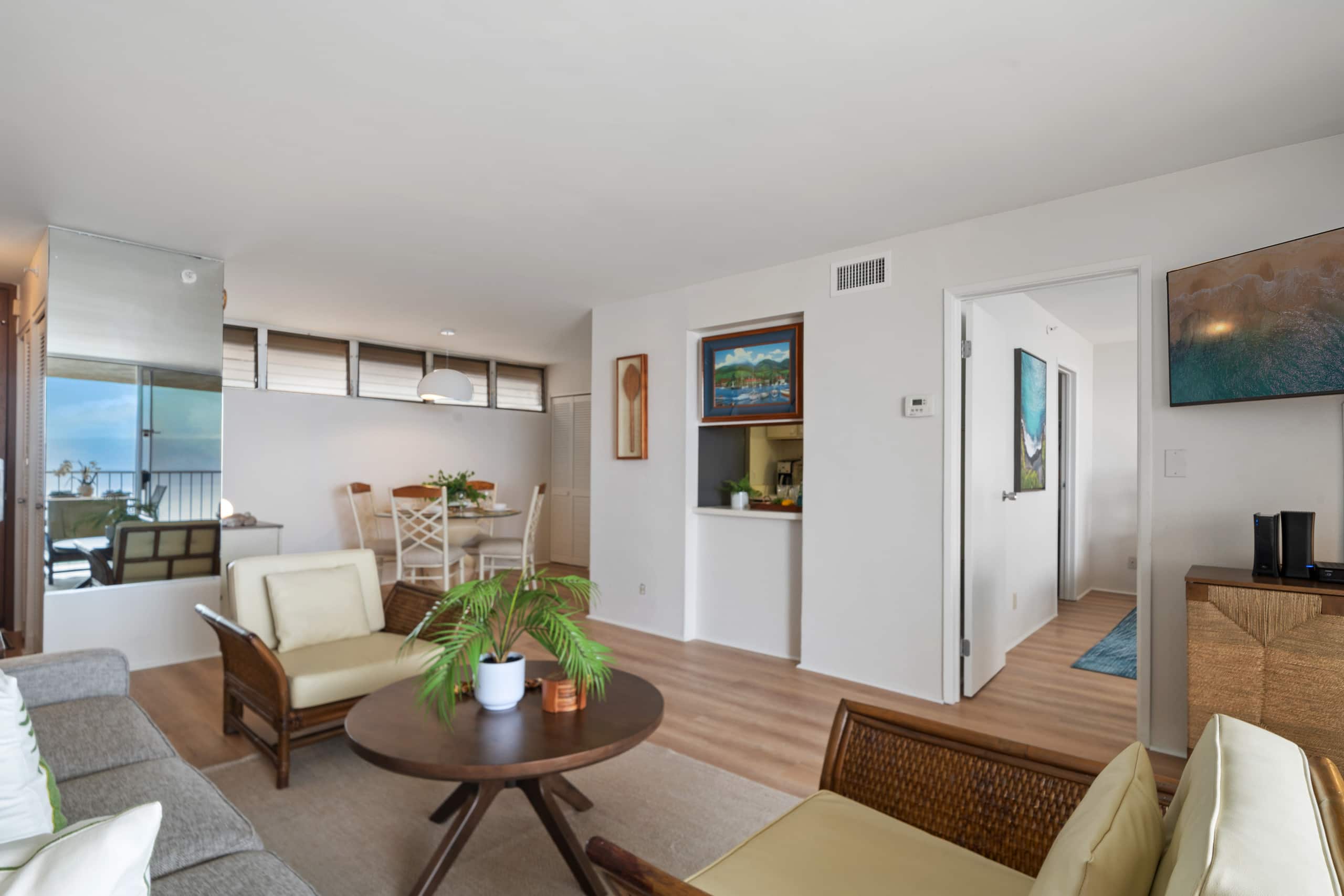 Condo in Lahaina · ★4.0 · 1 bedroom · 2 beds · 1 bath - Image 8