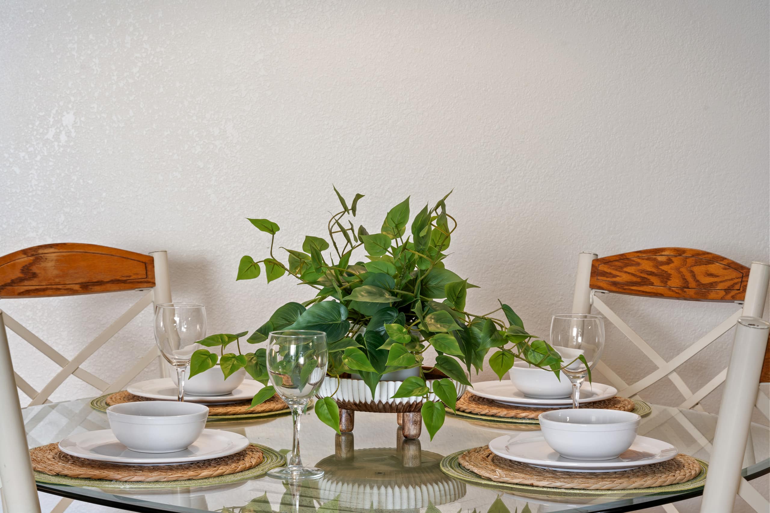 Condo in Lahaina · ★4.0 · 1 bedroom · 2 beds · 1 bath - Image 14