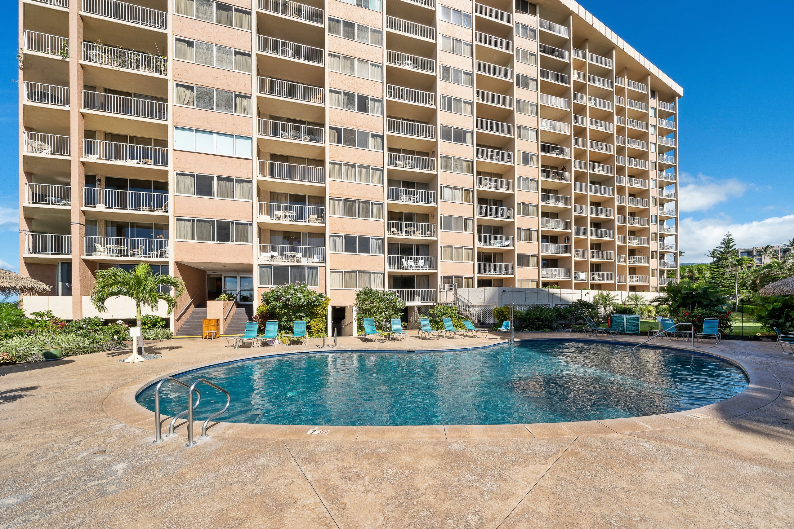 Condo in Lahaina · ★4.0 · 1 bedroom · 2 beds · 1 bath - Image 33