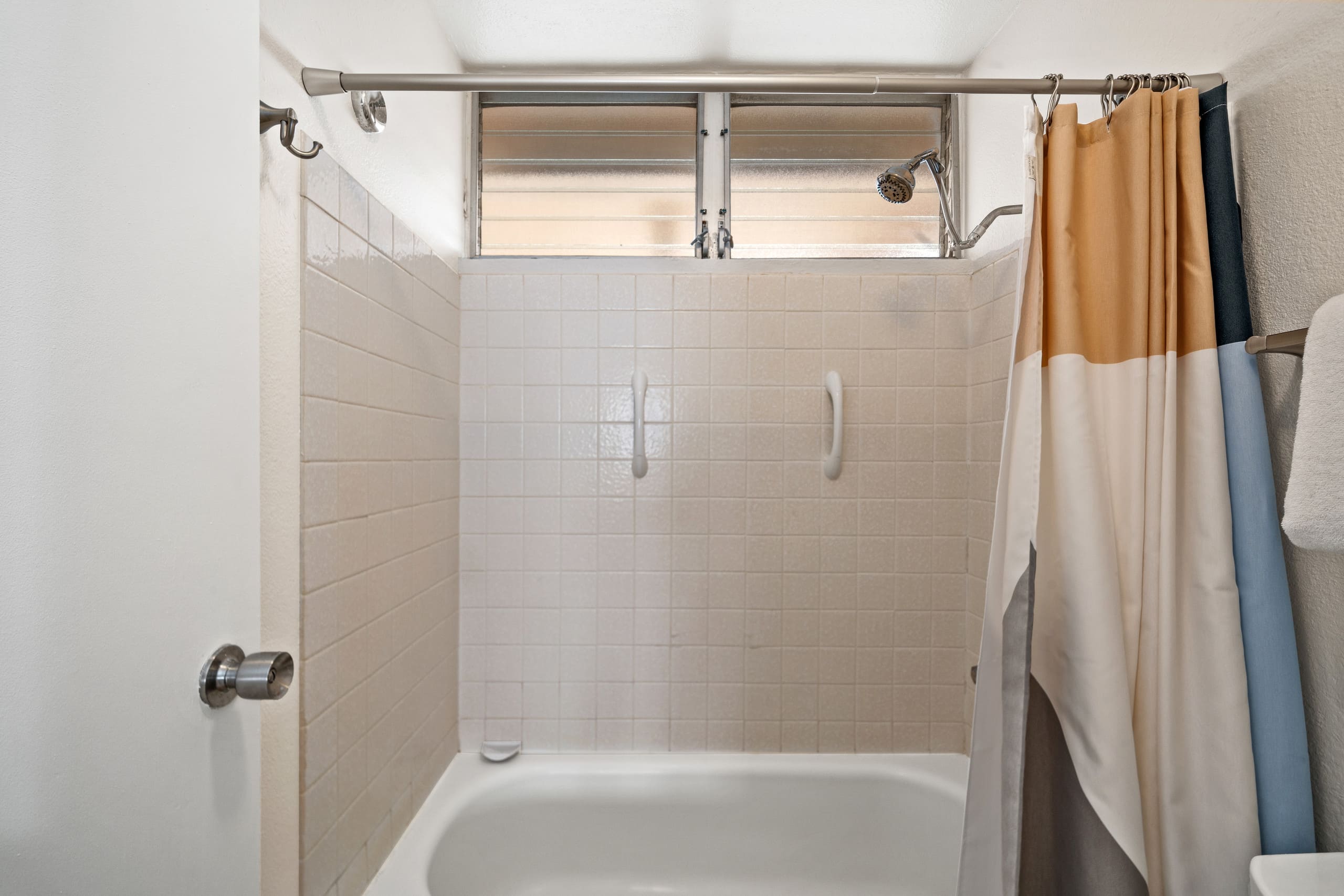 Condo in Lahaina · ★4.0 · 1 bedroom · 2 beds · 1 bath - Image 21