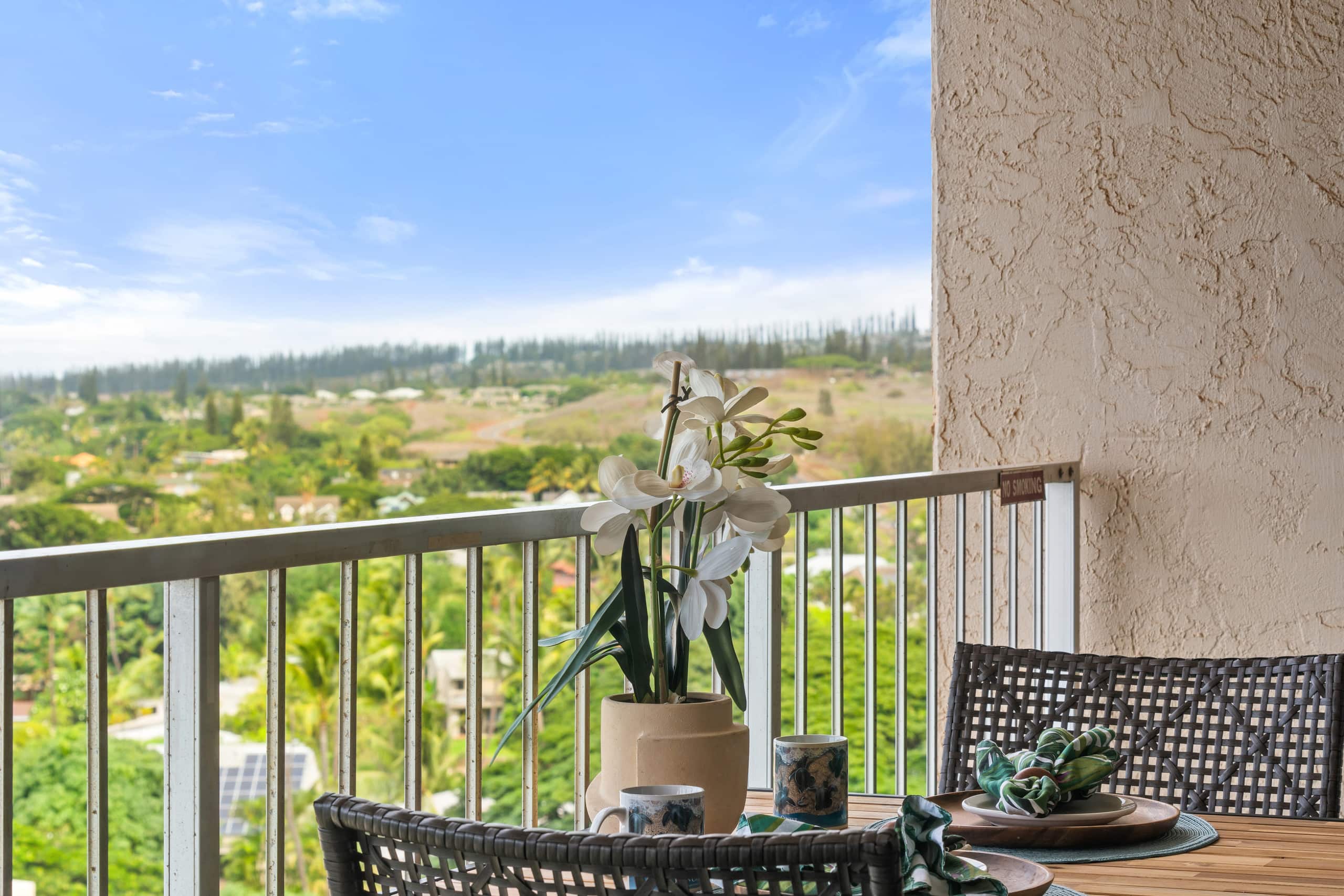 Condo in Lahaina · ★4.0 · 1 bedroom · 2 beds · 1 bath - Image 27