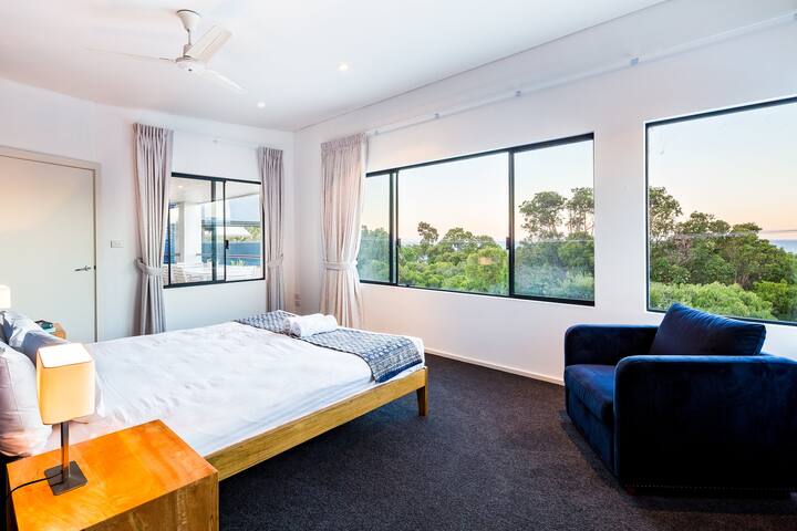 Casa Feliz—Mediterranean-style Coastal Getaway gallery image 3