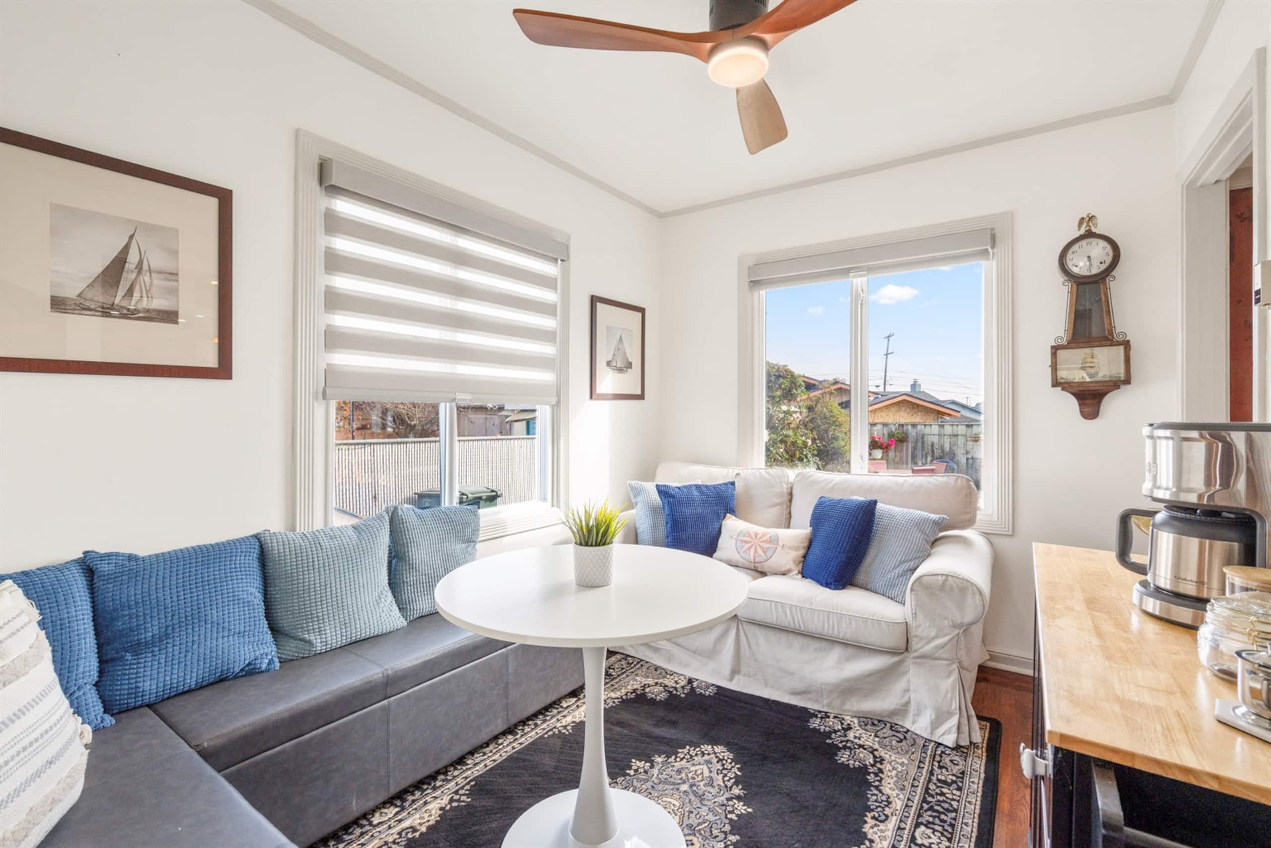 Home in South San Francisco · ★5.0 · 3 bedrooms · 4 beds · 1 private bath - Image 27