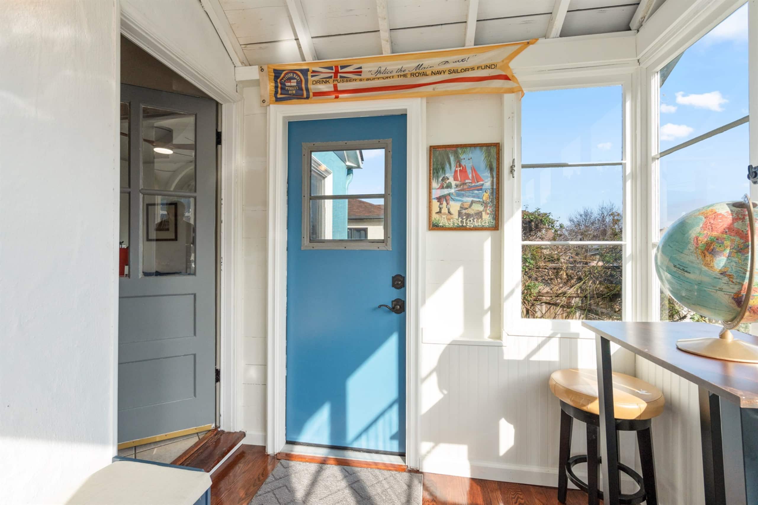 Home in South San Francisco · ★5.0 · 3 bedrooms · 4 beds · 1 private bath - Image 14