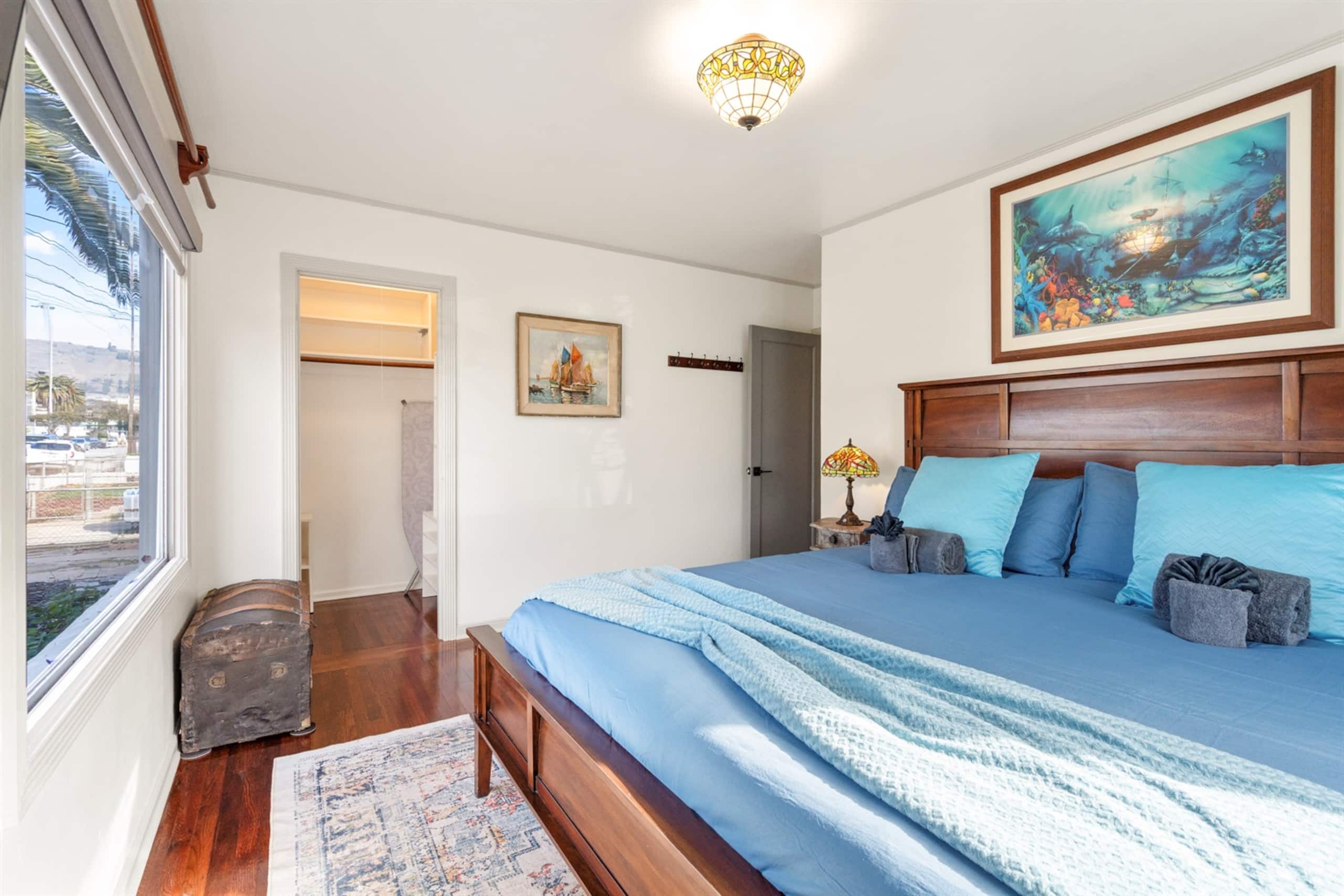 Home in South San Francisco · ★5.0 · 3 bedrooms · 4 beds · 1 private bath - Image 30