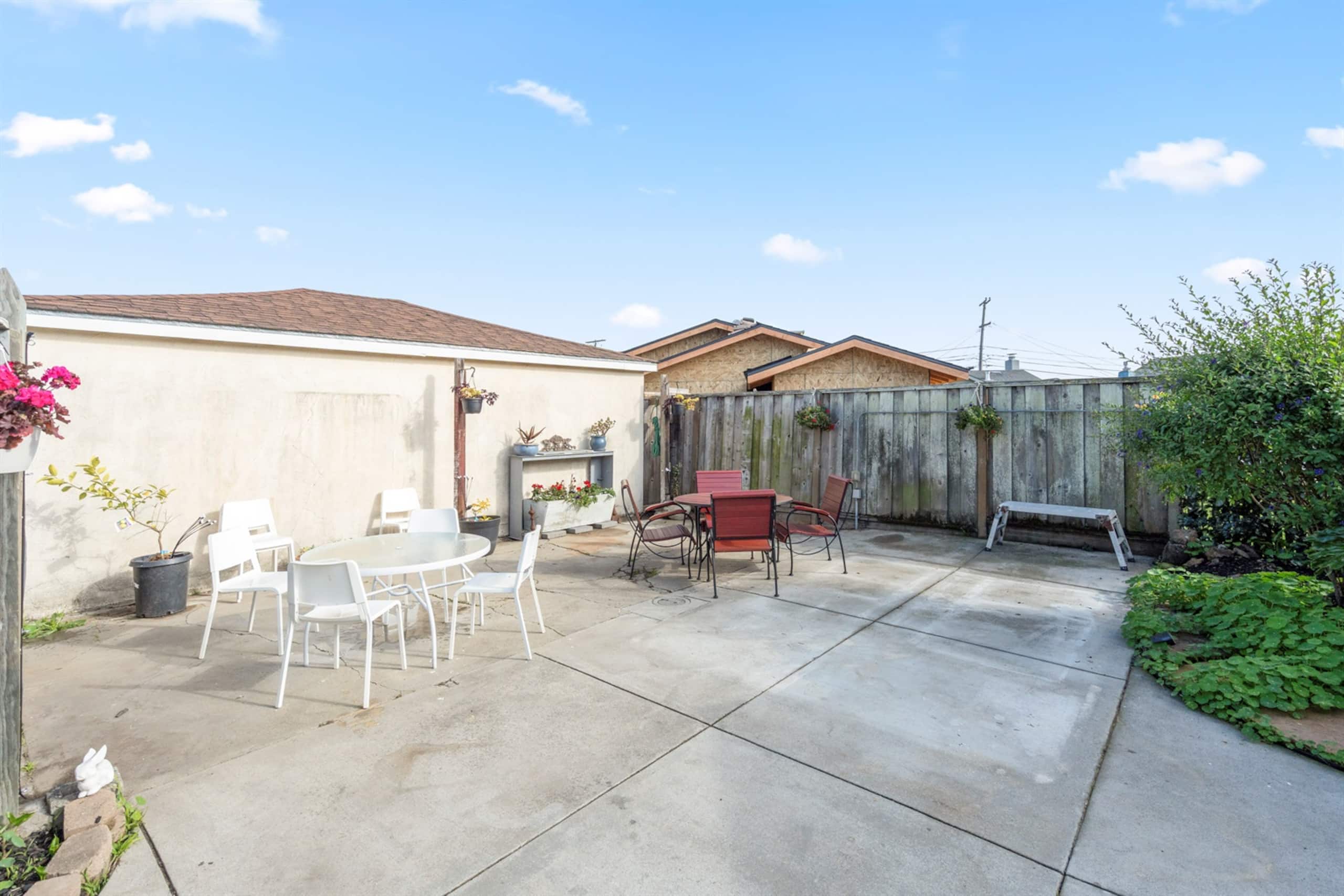 Home in South San Francisco · ★5.0 · 3 bedrooms · 4 beds · 1 private bath - Image 40
