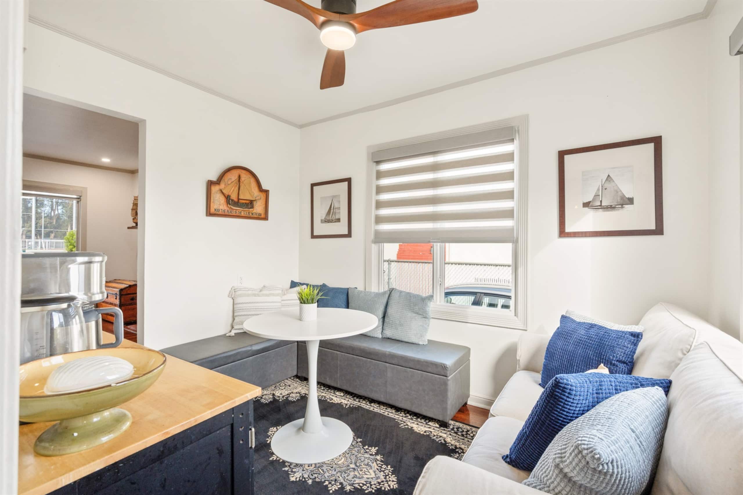 Home in South San Francisco · ★5.0 · 3 bedrooms · 4 beds · 1 private bath - Image 28