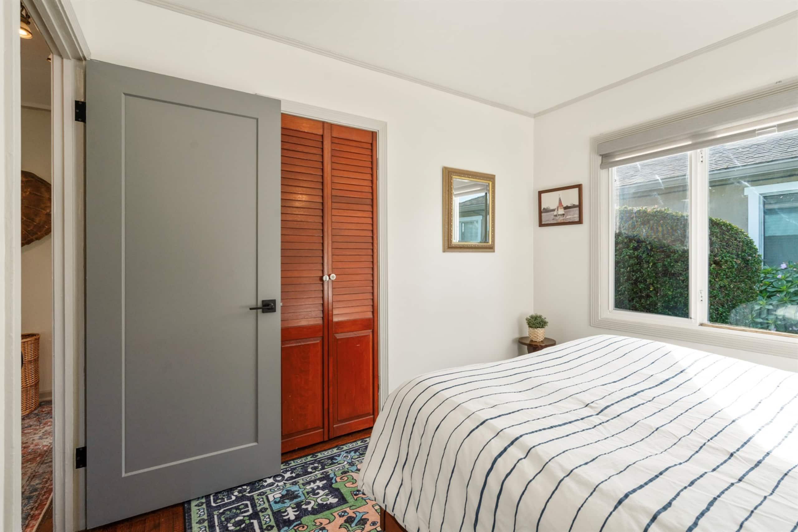 Home in South San Francisco · ★5.0 · 3 bedrooms · 4 beds · 1 private bath - Image 34