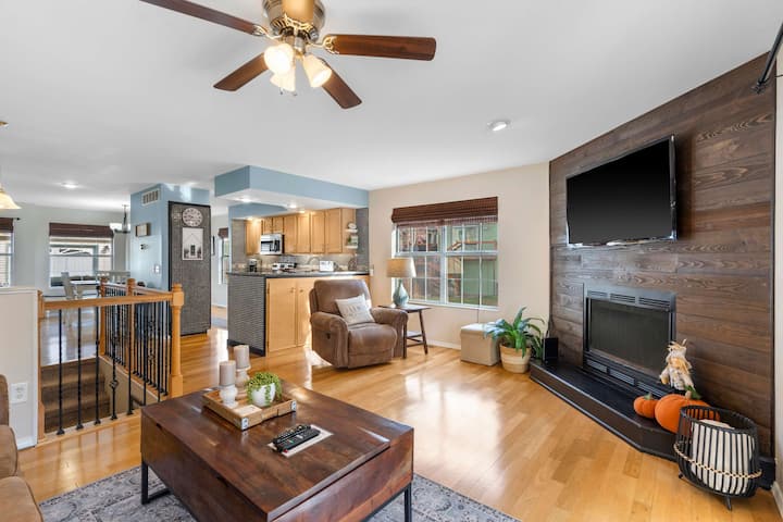 Premiere Pointe With Golf Discounts - Branson, MO