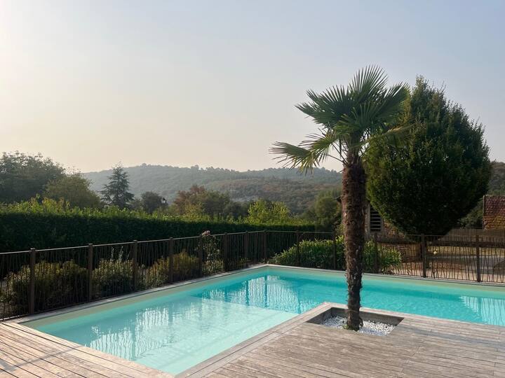 Vue Sur La Vallée - Maison Pour 10 - Piscine - Le Bugue