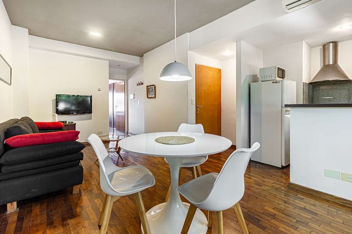 Apartamento de 1 quarto com varanda e lavanderia em Chacarita