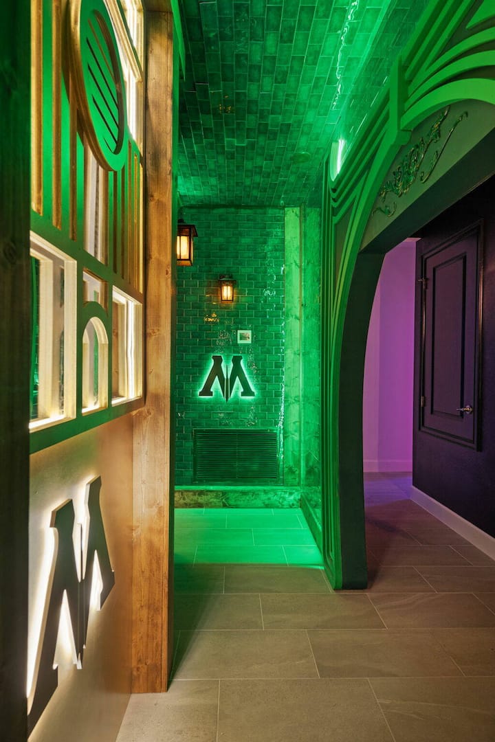 Themed 15br Mansion - Near Parks - 基西米