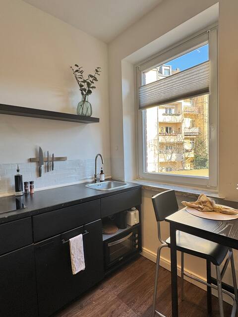 Erfolgreiche Airbnb-Immobilie: Modern Studio • Self Check-in • City Center in Oberbilk