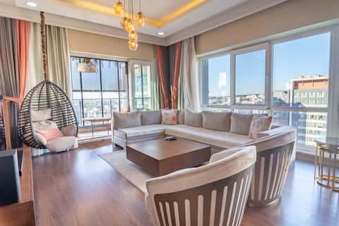 Modern 3-BR with Balcony & City View