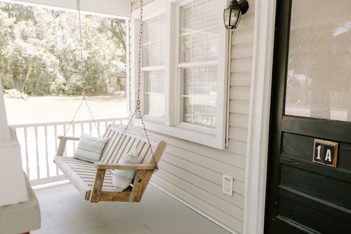 Charming Charleston Bungalow Near Downtown W/ Wifi - North Charleston, SC
