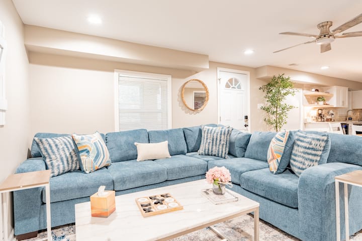 Spacious Lower Level Unit Modern Comfortable - Southaven, MS