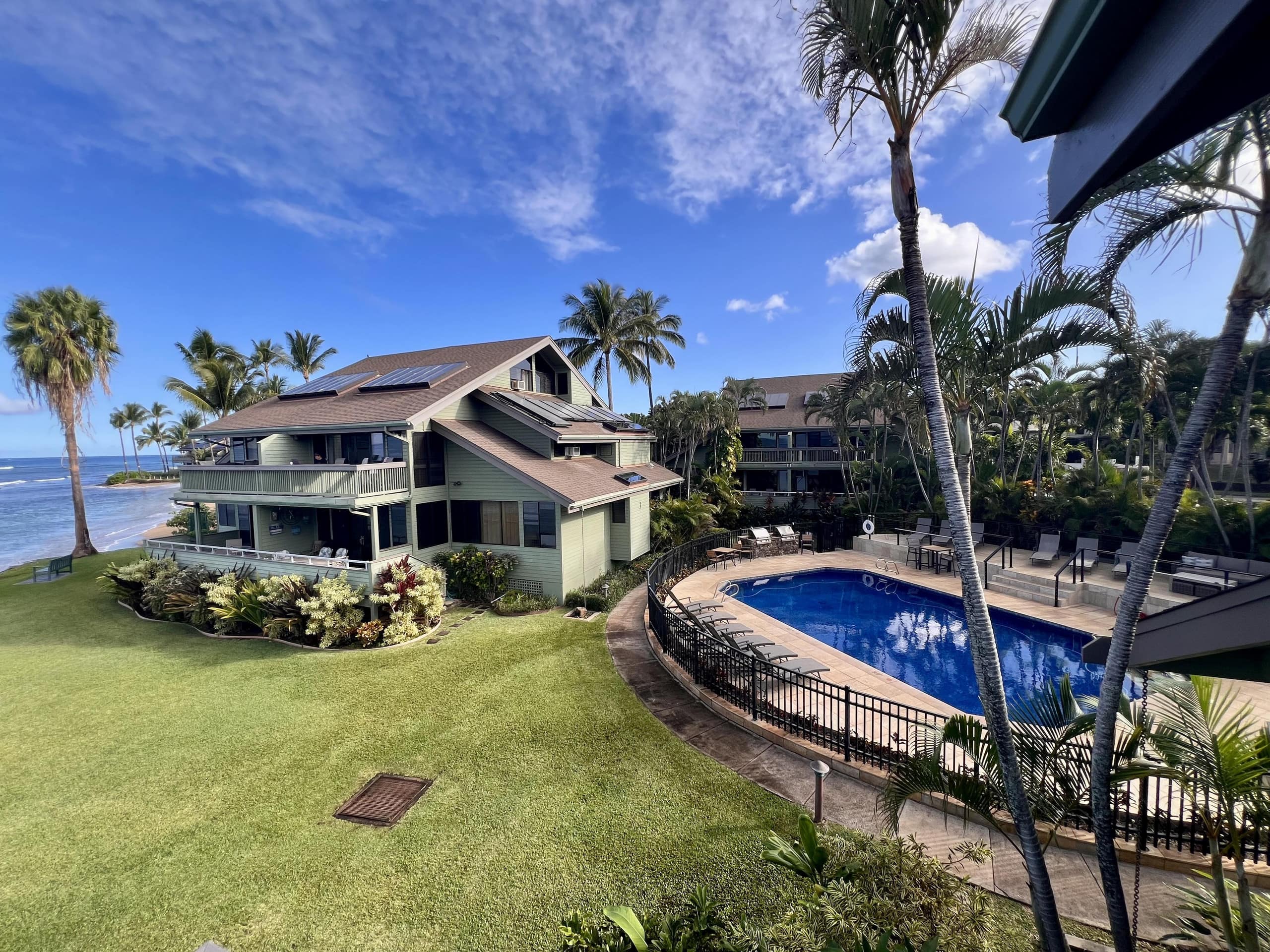 Condo in Lahaina · ★4.75 · 3 bedrooms · 7 beds · 2 baths - Image 11