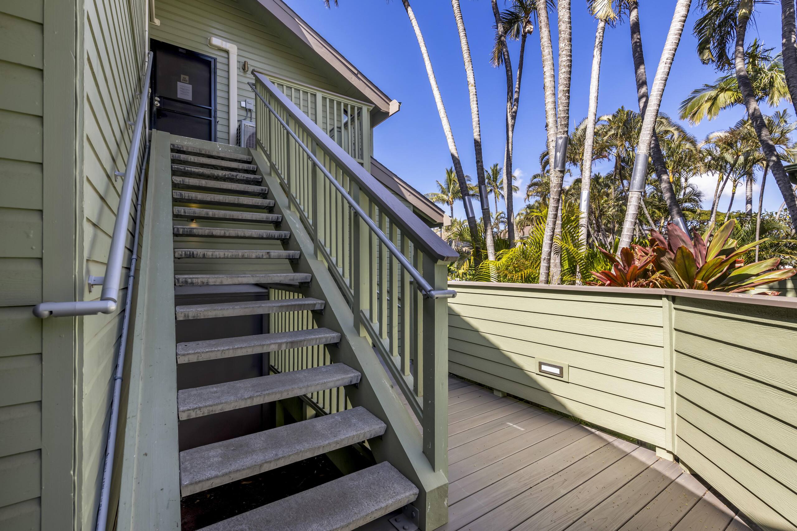 Condo in Lahaina · ★4.75 · 3 bedrooms · 7 beds · 2 baths - Image 53