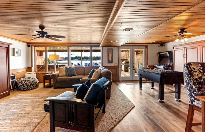 Lower-Level Living Room #2 "Just Beeachy"