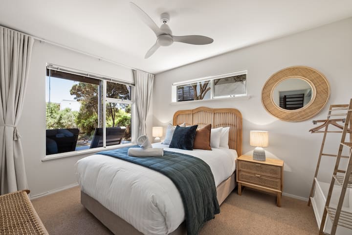 Dormitorio 3 - 1 cama Queen - Planta baja con ventilador de techo