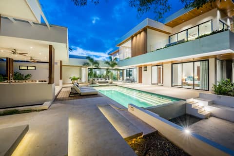 Sun and Shade Villa