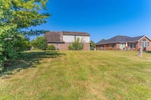 Shoreham Luxe | Vibrant 4BR\2.5BA with Waterfront